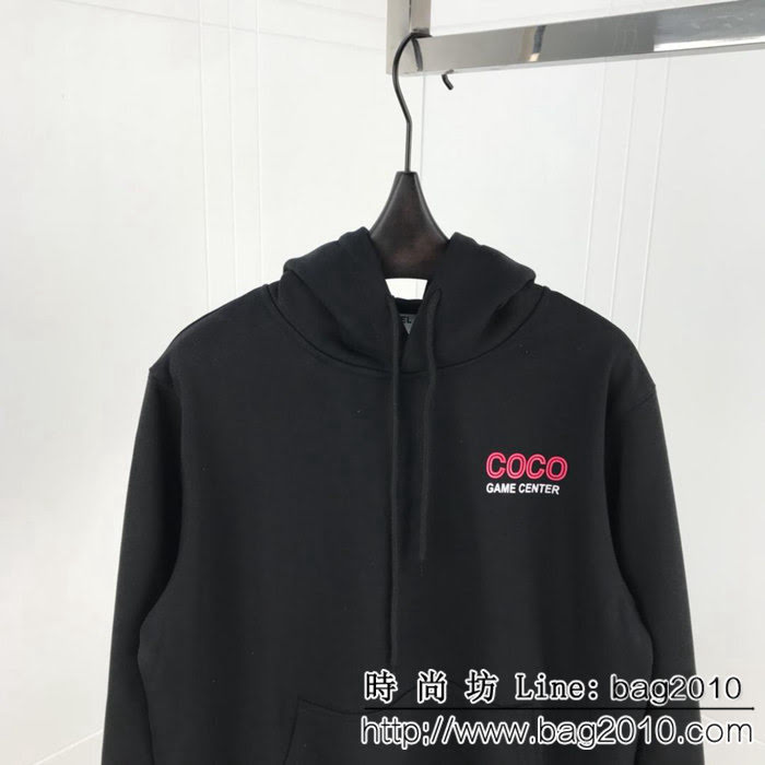 CHANEL香奈兒 CoCo game center 限定帽衫 後背發泡顆粒3D粉LOGO 螺紋抓絨面料 男女同款 ydi2254